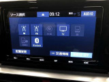 ラジオ、フルセグテレビ、CD再生、DVD再生、SD再生(音楽/動画)、SD録音(別途SDカードが必要です)、Bluetoothオーディオが使用可能です。詳しい仕様については展示店舗までお尋ねください。
