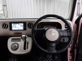 運転席に座ると☆こんな感じです♪