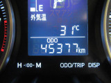 たとえばダイハツのお店にある、たくさんのスマアシ搭載車は、正常に作動する事をしっかり確認します。