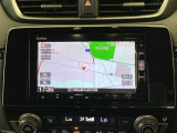 ナビゲーションはフルセグTV対応のGathers純正メモリーナビを搭載しています。Bluetoothオーディオ機能がありますので、スマートフォンなどの音楽も再生できます。