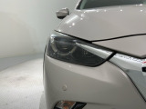 LEDヘッドライトは、点灯の瞬間から最大光量を発揮し、突然暗くなるトンネルなどでの安定感を高めます。
