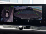 アラウンドビューモニターの映像が大画面ナビにも表示出来ますのでバックも縦列駐車にも便利です。