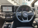 視界も広くゆったりとしているので、どなたでも運転しやすい車になっています!.