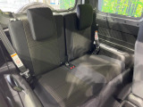 【撥水シ加工ート】スノボやダイビング等でありがちな汚れや濡れも心配無用の撥水シート♪雨の日に傘や荷物でシートが濡れたり、飲み物をこぼしたりした時もサッと拭いてきれいになるから大助かり♪