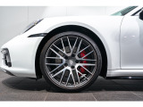 20/21インチ Turbo ホイール搭載です。