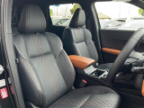 アウトランダー PHEV 2.4 P 4WD 本革シート