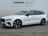 V60 Ultra T6 AWD plug-in hybrid入荷いたしました。
