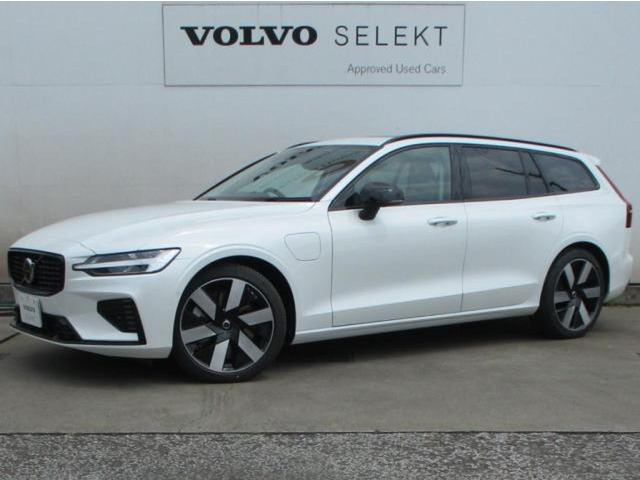 V60 ウルトラ T6  AWD プラグインハイブリッド 4WD 