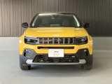 【フロントグリル】7スロットルグリルはJeep伝統の証です。SUVのみにこだわり続けている伝統あるJeep車へお乗り頂いてみてはいかがですか?