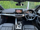 Audiのインテリアはエクステリア同様、優れたデザイン性とクオリティ、そして機能性を兼ね備えております。