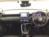 【前方視界】開放的な前方視界!運転がしやすく疲れにくいです♪窓が大きく、見通しがとっても良いおクルマですよ♪