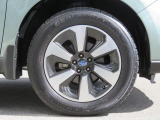 225/60R17
