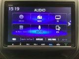 ナビゲーションはフルセグTV、インターナビ対応のGathers純正メモリーナビを搭載しています。Bluetoothオーディオ機能がありますので、スマートフォンなどの音楽も再生できます。