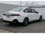 24時間、365日対応のBMWコールセンターが我々正規ディーラーとともに、あなたのBMWライフをサポートします。当社販売の全車両にサービスが付帯します!