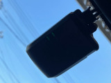 ドライブレコーダーを搭載しております。事故だけでなくあおり運転の状況も映像で記録することで万が一のリスクに備えることができます。
