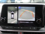 アラウンドビューモニター!空から見下ろしているかのような映像を映し出します。駐車時には安心ですよね♪