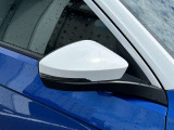 他車にウインカー点灯が見やすくなっており、事故の回避に繋がります。