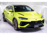 ウルス ペルフォルマンテ 4WD 