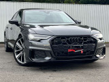 車体色のデイトナグレーとブラックスタイリングによりシングルフレーム等がマットブラックになり、よりスポーティでスタイリッシュな印象に。