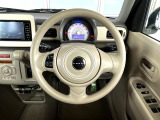 【純正革巻きステアリング】上質な革を使用することで、手にしっかり馴染みとても運転しやすいハンドルです♪