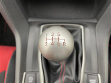 気になる車はすぐにお問い合わせください!画面右側の0066から始まる無料ダイヤルからお問い合わせ下さい!専門スタッフがお車のご質問にお答えいたします!