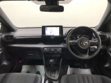 インパネ周りのムダをそぎ落としたことで、広さと快適さがが確保され、運転に集中できる空間となっています。
