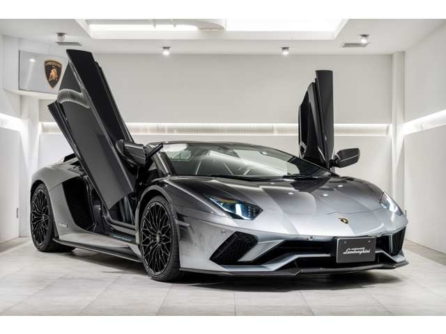 アヴェンタドールロードスターS 4WD