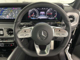 握りやすいハンドルの形状をしておりますので、お客様の運転をサポートしてくれます!