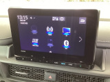 ナビ機能だけでなく、ミュージックサーバー、Bluetooth、フルセグテレビ、DVDとCD再生など、オーディオ機能がついています。