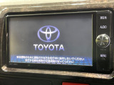 【純正ナビ】人気の純正ナビを装備しております。ナビの使いやすさはもちろん、オーディオ機能も充実!キャンプや旅行はもちろん、通勤や買い物など普段のドライブも楽しくなるはず♪