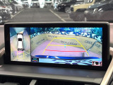 【パノラミックビューモニター】専用のカメラにより、上から見下ろしたような視点で360度クルマの周囲を確認することができます☆死角部分も確認しやすく、狭い場所での切り返しや駐車もスムーズに行えます。