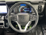【ステアリングスイッチ】運転中、前方から目線をそらすことなく、オーディオ等の操作が可能な便利機能!安心&快適なドライブを演出してくれます♪