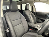長時間の運転でも疲れにくく、オーナー様の事だけを考えて作成したBMWならではのとっておきのシートです。