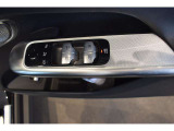 メルセデスは良質なクルマ(中古車)を、安心のサービスと共にお届けしています。