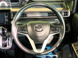 【純正革巻きステアリング】上質な革を使用することで、手にしっかり馴染みとても運転しやすいハンドルです♪