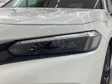 LEDヘッドライトは、点灯の瞬間から最大光量を発揮し、突然暗くなるトンネルなどでの安定感を高めます。
