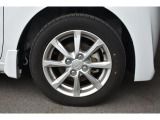 純正14インチアルミホイール付タイヤサイズは155/65R14