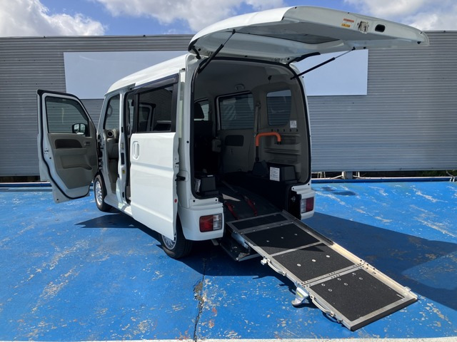NV100クリッパーリオ  チェアキャブ ハイルーフ 4WD