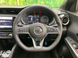 【ステアリングスイッチ】運転中、前方から目線をそらすことなく、オーディオ等の操作が可能な便利機能!安心&快適なドライブを演出してくれます♪