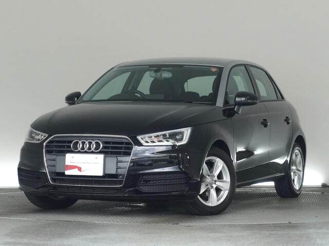 A1スポーツバック1.0 TFSI スポーツ