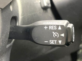 【クルーズコントロール】高速道路もラクラク走行。アクセルを離しても一定速度で走行ができ、長距離運転時の負担を軽減!加速・減速も簡単なスイッチ操作で調整できます。