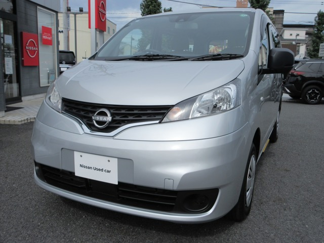 NV200バネットバン 1.6 チェアキャブ 車いす2名仕様 