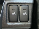 運転席と助手席には、さむ?い冬に大活躍のシートヒーター付いています!あっという間に、体が温まる◎ 頼もしい味方です^^