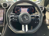 握りやすいハンドルの形状をしておりますので、お客様の運転をサポートしてくれます!