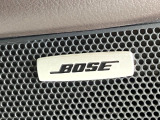 【BOSEサウンドシステム】メーカーオプションの高品位サウンドシステムを搭載。専用のチューニングが施された大小様々なスピーカーから良質なサウンドが奏でられ、臨場感あふれる音響空間を演出します。