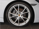 GTスポーツステアリングホイールおよびPDKセレクターレバー (Race-Tex)