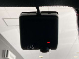 リバース連動型のバックカメラは、精度が良く、バックや縦列駐車もストレスなく止められます。カメラの性能も日々進化しており画質には私たちも驚かされます。ぜひ実車でのご確認をお願い致します!