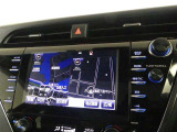 純正ナビを装備。タッチパネル式で使いやすく、お出かけもラクラクです。