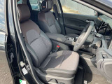 長時間の運転でも疲れにくいシートです。