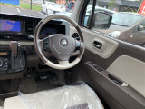 ☆内外装クリーニング☆車の隅々まで徹底的にクリーニングを行っておりますので内外装ともに綺麗な状態でご納車いたします!